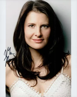 Mia Barron autograph