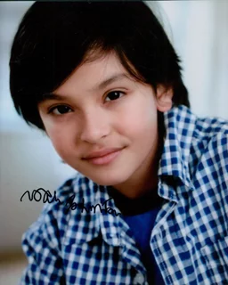 Noah Johnston autograph