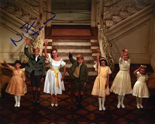 Nicholas Hammond autograph