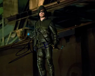 Stephen Amell autograph
