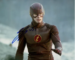 Grant Gustin autograph