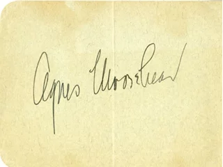 Agnes Moorehead autograph