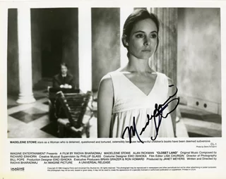 Madeline Stowe autograph