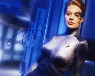 Jeri Ryan autograph