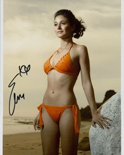 Emmanuelle Chriqui autograph