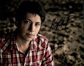 Reynaldo Pacheco autograph