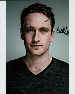 Vere Tindale autograph