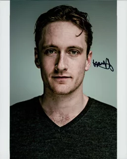 Vere Tindale autograph