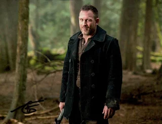 Ty Olsson autograph
