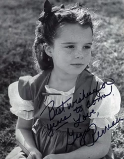 Gigi Perreau autograph