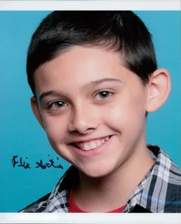 Felix Avitia autograph