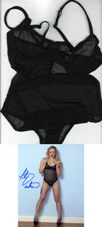 Midnight Starr autograph