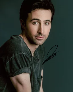 Josh Zuckerman autograph