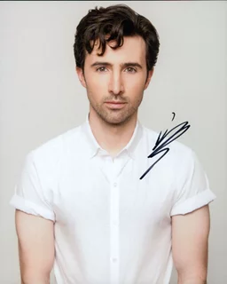 Josh Zuckerman autograph