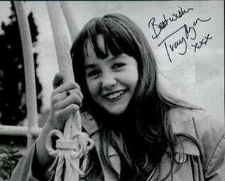 Tracy Hyde autograph