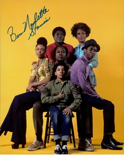 BernNadette Stanis autograph