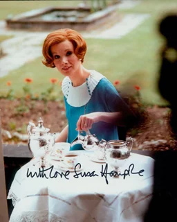 Susan Hampshire autograph
