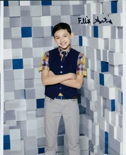 Felix Avitia autograph