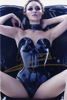 Gigi Hadid autograph