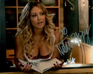 Natalie Skyy autograph
