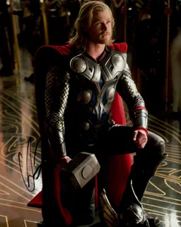 Chris Hemsworth autograph