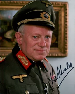 Ken Morley autograph