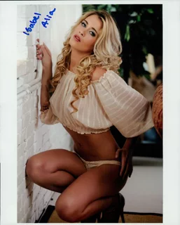 Isabel Alia autograph