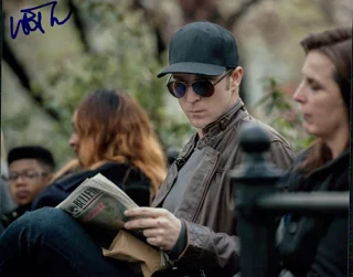 Wil Traval autograph