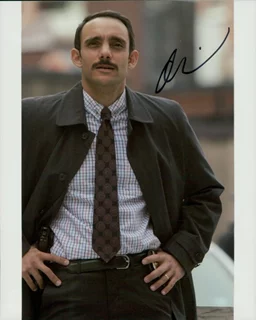 Omid Abtahi autograph