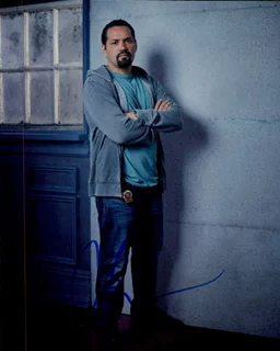 Vincent Laresca autograph