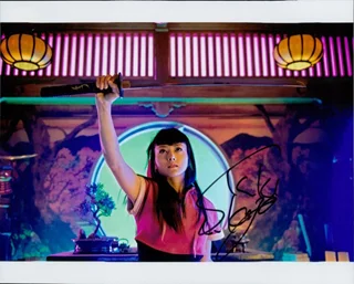 Kiki Sukezane autograph