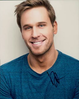 Dan Amboyer autograph