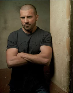 Dominic Purcell autograph