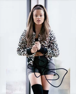 Sarah Jeffery autograph