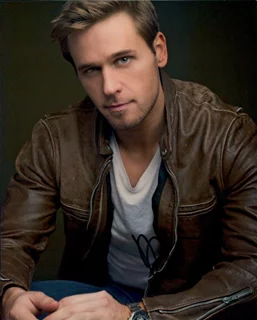 Dan Amboyer autograph