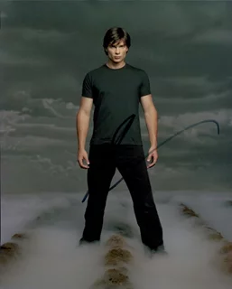 Tom Welling autograph