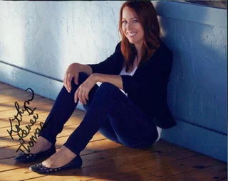 Kathryn Renee Thomas autograph
