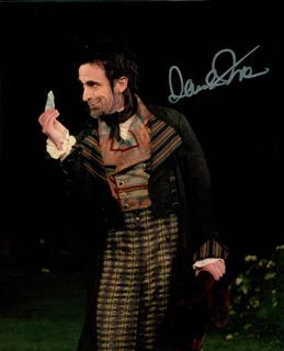 David Pittu autograph