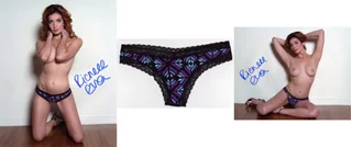 Richelle Eva autograph