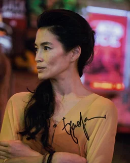 Eugenia Yuan autograph