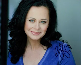 Geraldine Hughes autograph