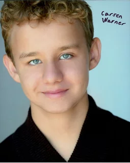 Carsen Warner autograph