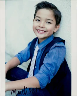 Madison Rojas autograph