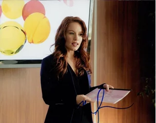 Maria Thayer autograph