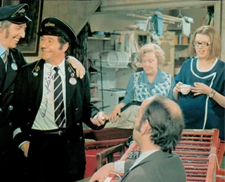 Anna Karen autograph