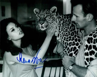 Lana Wood autograph