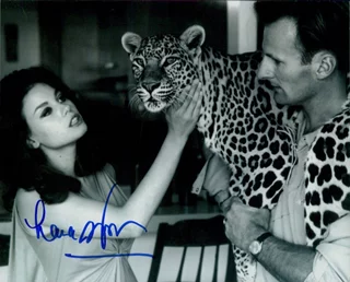 Lana Wood autograph
