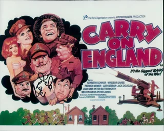 Linda Regan autograph