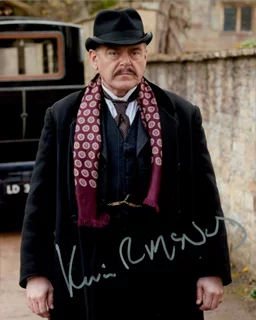 Kevin McNally autograph