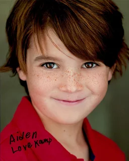 Aiden Lovekamp autograph